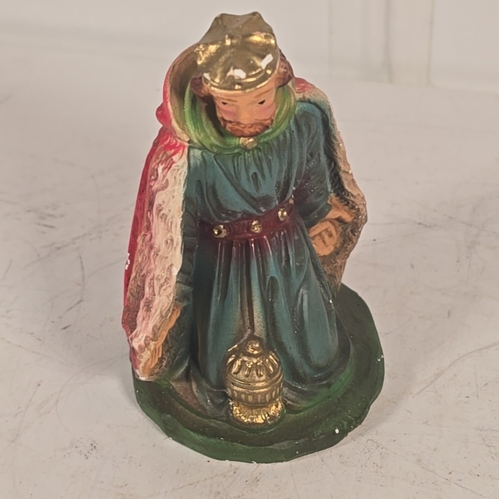 Vintage Columbia‎ Statuary Chalkware Nativity Kneeling Wiseman